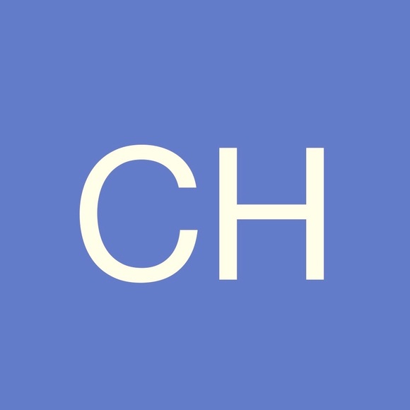 Meet your Posher, Cassandra - Picture 1 of 1